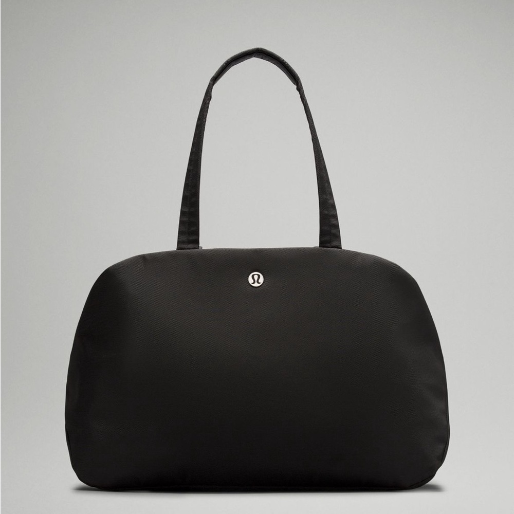 Brand New Lululemon City Essentials Bag